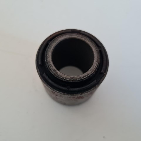 DAEWOO NUBIRA SILENTBLOCK TULEJA DRĄŻKA REAKCYJNEGO J50036D DAEWOO NUBIRA SILENTBLOCK TULEJA DRĄŻKA REAKCYJNEGO J50036D