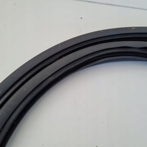 DAEWOO NUBIRA USZCZELKA DRZWI LEWY TYŁ TYLNA 96302882