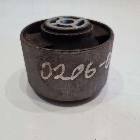 PEUGEOT PARTNER CITROEN BERLINGO PODUSZKA SILNIKA