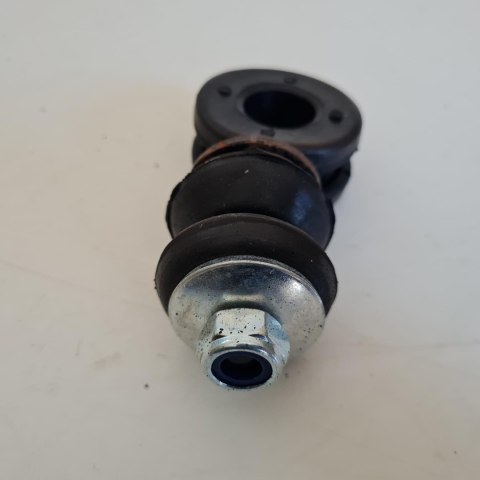 VOLKSWAGEN PASSAT B3 ŁĄCZNIK DRĄŻKA STABILIZATORA 357411315A VOLKSWAGEN PASSAT B3 ŁĄCZNIK DRĄŻKA STABILIZATORA 357411315A