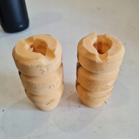 OPEL AGILA CORSA C OSŁONY ODBOJE AMORTYZATORA KPL KSC04202