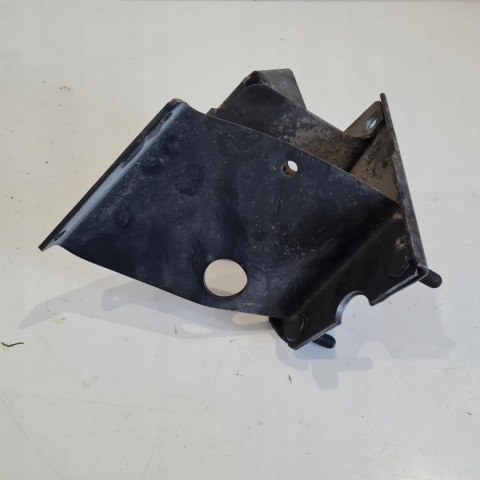 FIAT 125P FSO POLONEZ WSPORNIK MOCOWANIE SERWA HAMULCOWEGO FIAT 125P FSO POLONEZ WSPORNIK MOCOWANIE SERWA HAMULCOWEGO