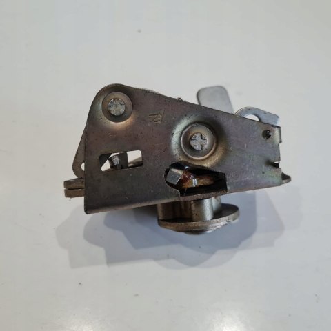 FIAT 125P ZAMEK DRZWI PRAWY TYŁ TYLNY FIAT 125P ZAMEK DRZWI PRAWY TYŁ TYLNY