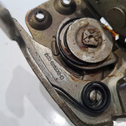 FIAT 125P ZAMEK DRZWI PRAWY TYŁ TYLNY FIAT 125P ZAMEK DRZWI PRAWY TYŁ TYLNY