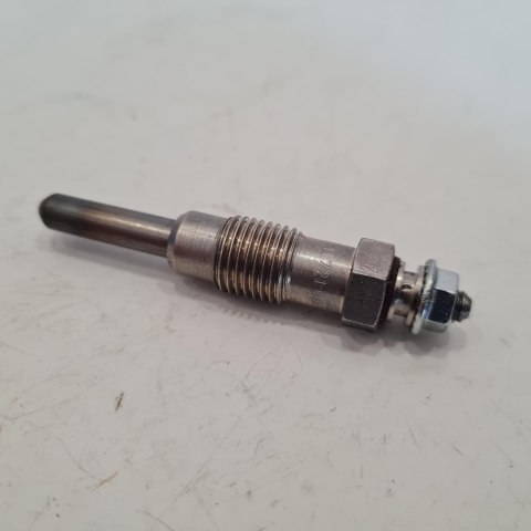 MERCEDES 190 W201 T1 T2 W460 ŚWIECA ŻAROWA ISKRA 11721004 MERCEDES 190 W201 T1 T2 W460 ŚWIECA ŻAROWA ISKRA 11721004