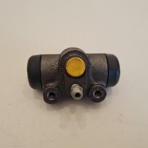 BMW SERIA 3 E30 CYLINDEREK HAMULCOWY AP 142432 BMW SERIA 3 E30 CYLINDEREK HAMULCOWY AP 142432