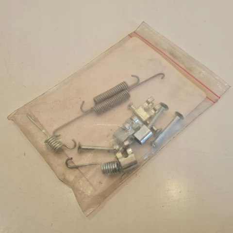 FIAT UNO PANDA ZESTAW MONTAŻOWY SZCZĘK HAMULCOWYCH QUICK BRAKE 0763 FIAT UNO PANDA ZESTAW MONTAŻOWY SZCZĘK HAMULCOWYCH QUICK BRAKE 0763