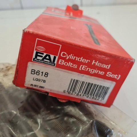 MAZDA ISUZU OPEL HONDA ZESTAW ŚRUB GŁOWICY CYLINDRÓW FAI B618 MAZDA ISUZU OPEL HONDA ZESTAW ŚRUB GŁOWICY CYLINDRÓW FAI B618