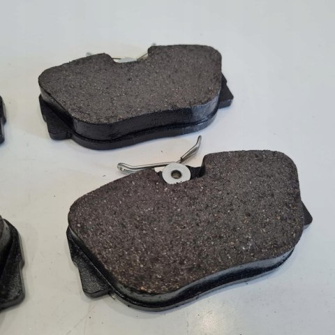 BMW SERIA 3 E30 KLOCKI HAMULCOWE KOMPLET FOMAR FO 434281 BMW SERIA 3 E30 KLOCKI HAMULCOWE KOMPLET FOMAR FO 434281