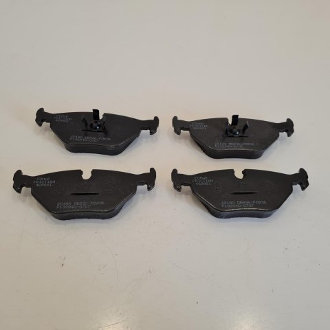 BMW SERIA 3 E36 SERIA 5 E34 KLOCKI HAMULCOWE KOMPLET FOMAR FO 469881 BMW SERIA 3 E36 SERIA 5 E34 KLOCKI HAMULCOWE KOMPLET FOMAR FO 469881
