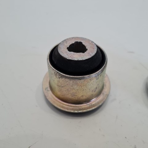 NISSAN RENAULT SILENTBLOCK TULEJA WAHACZA KOMPLET FEBI BILSTEIN 14949 NISSAN RENAULT SILENTBLOCK TULEJA WAHACZA KOMPLET FEBI BILSTEIN 14949