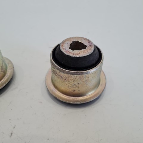 NISSAN RENAULT SILENTBLOCK TULEJA WAHACZA KOMPLET FEBI BILSTEIN 14949 NISSAN RENAULT SILENTBLOCK TULEJA WAHACZA KOMPLET FEBI BILSTEIN 14949