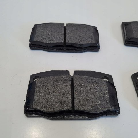 OPEL OMEGA A VECTRA A CORSA A KLOCKI HAMULCOWE KOMPLET FOMAR FO 426981 OPEL OMEGA A VECTRA A CORSA A KLOCKI HAMULCOWE KOMPLET FOMAR FO 426981