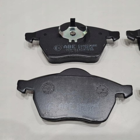 AUDI A4 B5 VW PASSAT B5 GOLF IV KLOCKI HAMULCOWE KOMPLET ABE C1A022ABE AUDI A4 B5 VW PASSAT B5 GOLF IV KLOCKI HAMULCOWE KOMPLET ABE C1A022ABE
