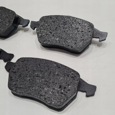 AUDI A4 B5 VW PASSAT B5 GOLF IV KLOCKI HAMULCOWE KOMPLET ABE C1A022ABE AUDI A4 B5 VW PASSAT B5 GOLF IV KLOCKI HAMULCOWE KOMPLET ABE C1A022ABE