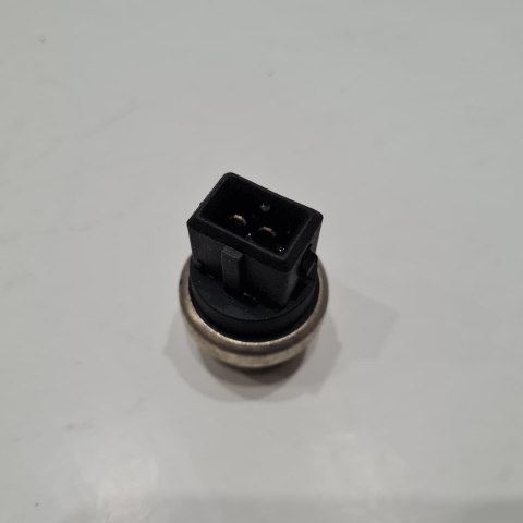 AUDI SEAT VW FORD CZUJNIK TEMPERATURY PŁYNU CHŁODZĄCEGO TOPRAN 103327755 AUDI SEAT VW FORD CZUJNIK TEMPERATURY PŁYNU CHŁODZĄCEGO TOPRAN 103327755