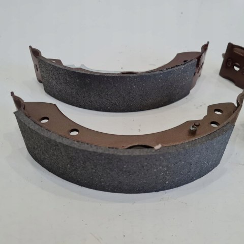 CITROEN SAXO XSARA PEUGEOT 206 SZCZĘKI HAMULCOWE KOMPLET JC 5206-02-0233P CITROEN SAXO XSARA PEUGEOT 206 SZCZĘKI HAMULCOWE KOMPLET JC 5206-02-0233P