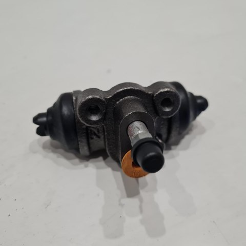 MAZDA 323 BA CYLINDEREK HAMULCOWY ABE C53015ABE MAZDA 323 BA CYLINDEREK HAMULCOWY ABE C53015ABE