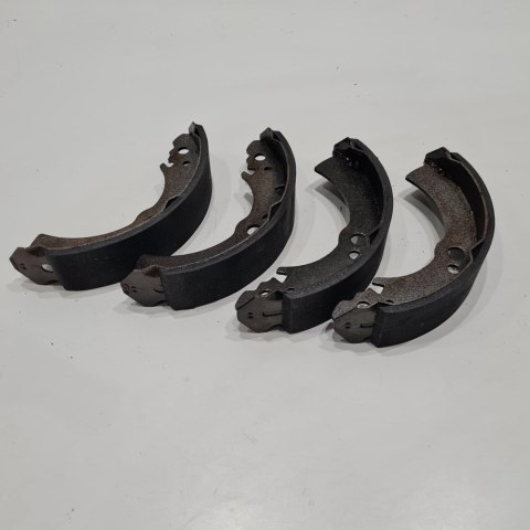 NISSAN SUNNY CHERRY SZCZĘKI HAMULCOWE KOMPLET ABE C01001ABE NISSAN SUNNY CHERRY SZCZĘKI HAMULCOWE KOMPLET ABE C01001ABE