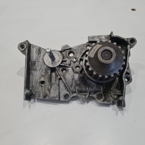RENAULT MEGANE LAGUNA SCENIC DACIA LOGAN DUSTER POMPA WODY HEPU P842 RENAULT MEGANE LAGUNA SCENIC DACIA LOGAN DUSTER POMPA WODY HEPU P842