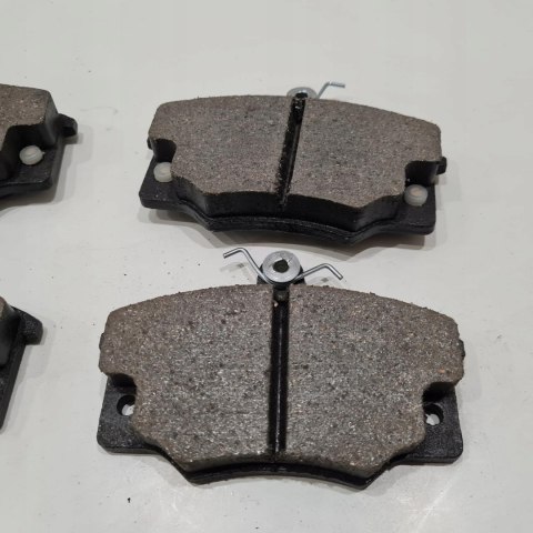 ALFA ROMEO FIAT LANCIA KLOCKI HAMULCOWE KOMPLET DELPHI LP459 ALFA ROMEO FIAT LANCIA KLOCKI HAMULCOWE KOMPLET DELPHI LP459