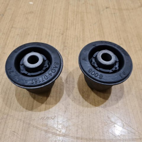 AUDI 80 B3 B4 VW PASSAT B2 SILENTBLOCK TULEJA WAHACZA LEMFORDER 10126 03 AUDI 80 B3 B4 VW PASSAT B2 SILENTBLOCK TULEJA WAHACZA LEMFORDER 10126 03