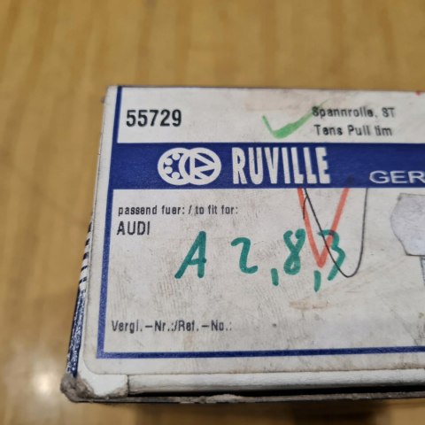 AUDI A4 B5 1.8 1.8 T ROLKA NAPINAJĄCA PASKA ROZRZĄDU RUVILLE 55729 AUDI A4 B5 1.8 1.8 T ROLKA NAPINAJĄCA PASKA ROZRZĄDU RUVILLE 55729
