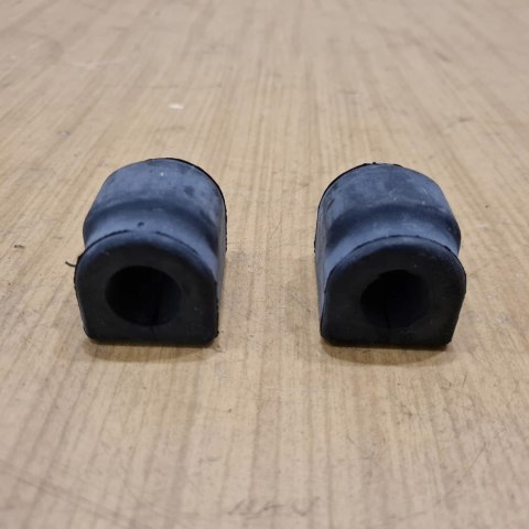 BMW E35 E46 E34 E85 GUMA STABILIZAOTRA KPL LEMFORDER 15885 01 BMW E35 E46 E34 E85 GUMA STABILIZAOTRA KPL LEMFORDER 15885 01
