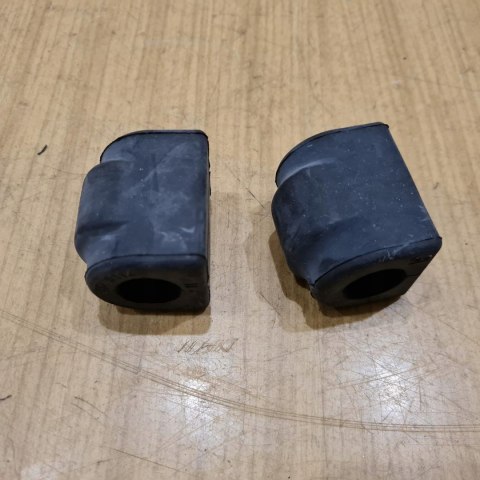 BMW E35 E46 E34 E85 GUMA STABILIZAOTRA KPL LEMFORDER 15885 01 BMW E35 E46 E34 E85 GUMA STABILIZAOTRA KPL LEMFORDER 15885 01