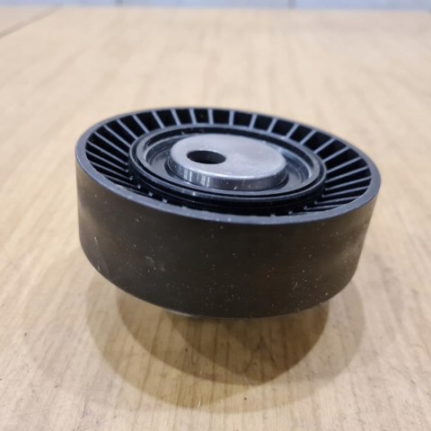 BMW E36 E46 ROLKA NAPINACZA PASKA ROZRZĄDU RUVILLE 55007 BMW E36 E46 ROLKA NAPINACZA PASKA ROZRZĄDU RUVILLE 55007