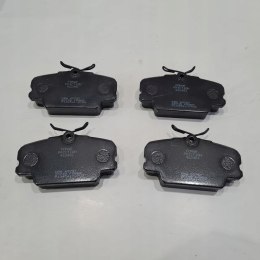 BMW SERIA 3 E30 MERCEDES 190 W201 KLOCKI HAMULCOWE KOMPLET FOMAR FO 422481