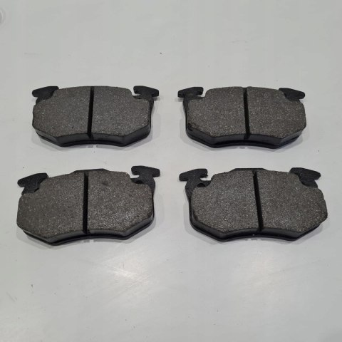 CITROEN BX KLOCKI HAMULCOWE KOMPLET FOMAR FO 435281 CITROEN BX KLOCKI HAMULCOWE KOMPLET FOMAR FO 435281