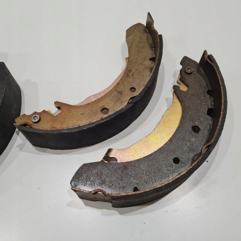 FORD MONDEO MK1 MK2 SZCZĘKI HAMULCOWE 4MAX 5206-02-0234P FORD MONDEO MK1 MK2 SZCZĘKI HAMULCOWE 4MAX 5206-02-0234P