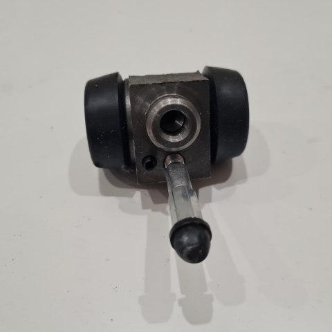 IVECO DAILY 89- CYLINDEREK HAMULCOWY 4MAX 5206-03-0193P IVECO DAILY 89- CYLINDEREK HAMULCOWY 4MAX 5206-03-0193P