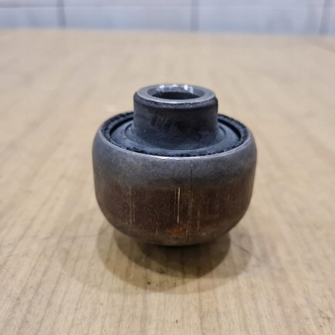 OPEL OMEGA B SILENTBLOCK TULEJA WAHACZA LEMFORDER 22116 01 OPEL OMEGA B SILENTBLOCK TULEJA WAHACZA LEMFORDER 22116 01