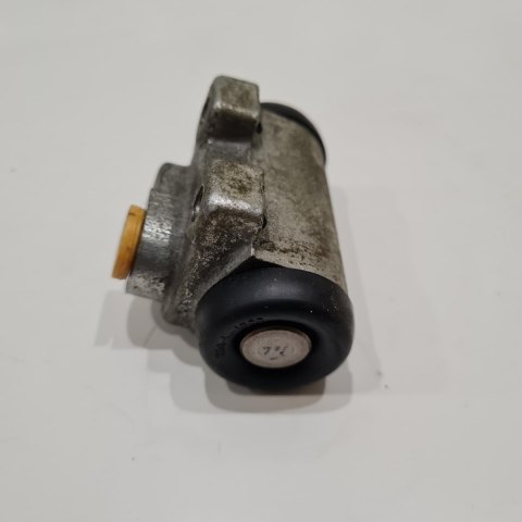RENAULT 19 CYLINDEREK HAMULCOWY LPR 4584 RENAULT 19 CYLINDEREK HAMULCOWY LPR 4584
