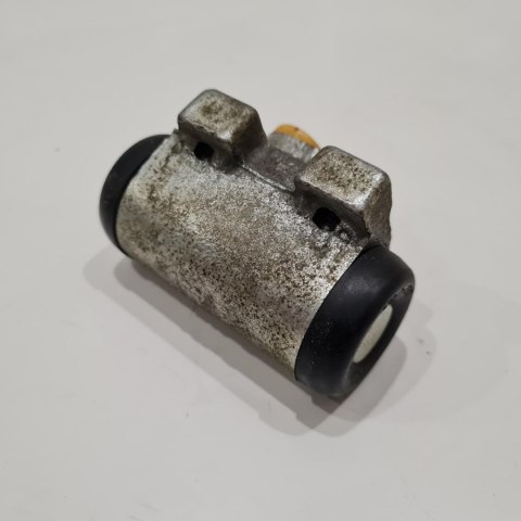 RENAULT 19 CYLINDEREK HAMULCOWY LPR 4584 RENAULT 19 CYLINDEREK HAMULCOWY LPR 4584