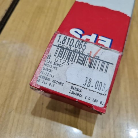 SAAB PORSCHE CZUJNIK WŁĄCZNIK ŚWIATEŁ STOP EPS 1.810.065 SAAB PORSCHE CZUJNIK WŁĄCZNIK ŚWIATEŁ STOP EPS 1.810.065