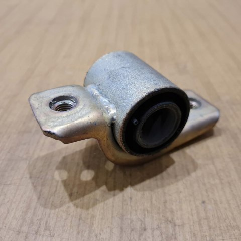 ALFA ROMEO 145 146 FIAT BRAVA TULEJA METALOWO GUMOWA WAHACZA ALFA ROMEO 145 146 FIAT BRAVA TULEJA METALOWO GUMOWA WAHACZA