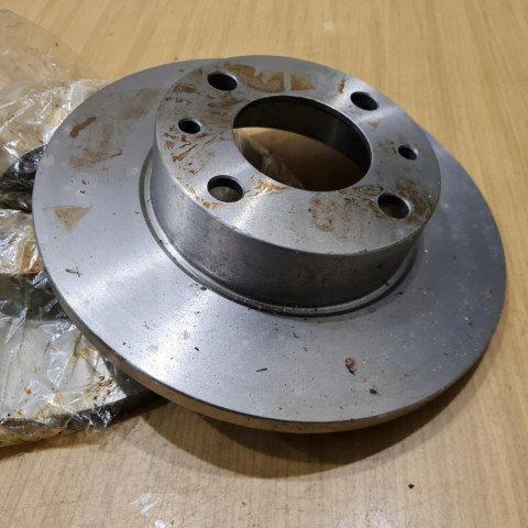 FIAT 125P FSO POLONEZ TARCZA HAMULCOWA PRZÓD PRZEDNIA KOMPLET SAMKO FIAT 125P FSO POLONEZ TARCZA HAMULCOWA PRZÓD PRZEDNIA KOMPLET SAMKO