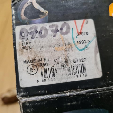 FIAT PUNTO I SZCZĘKI HAMULCOWE KOMPLET FIAT PUNTO I SZCZĘKI HAMULCOWE KOMPLET