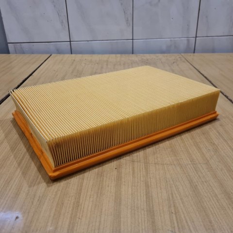VOLVO S60 S80 I V70 II XC70 I FILTR POWIETRZA BOSCH S 3300 1 457 433 300 VOLVO S60 S80 I V70 II XC70 I FILTR POWIETRZA BOSCH S 3300 1 457 433 300