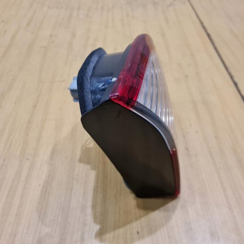 DAEWOO LANOS HB LAMPA LEWY TYŁ TYLNA W KLAPĘ ORYGINAŁ NOWA ! DAEWOO LANOS HB LAMPA LEWY TYŁ TYLNA W KLAPĘ ORYGINAŁ NOWA !