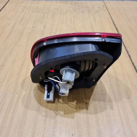 DAEWOO LANOS HB LAMPA LEWY TYŁ TYLNA W KLAPĘ ORYGINAŁ NOWA ! DAEWOO LANOS HB LAMPA LEWY TYŁ TYLNA W KLAPĘ ORYGINAŁ NOWA !