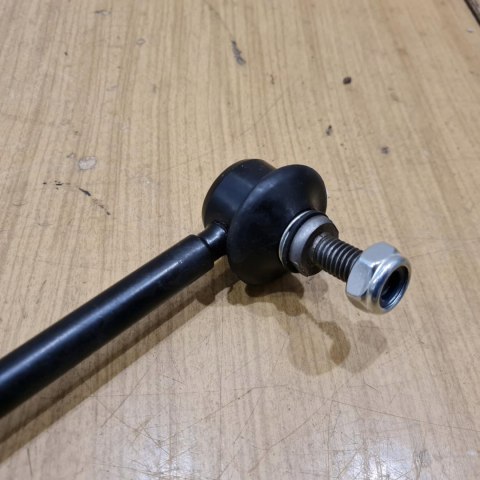 DAEWOO NUBIRA ŁĄCZNIK DRĄŻEK STABILIZATORA TYŁ TYLNY DAEWOO NUBIRA ŁĄCZNIK DRĄŻEK STABILIZATORA TYŁ TYLNY