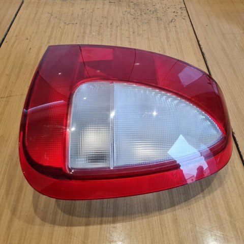 DAEWOO NUBIRA LAMPA PRAWY TYŁ TYLNA ORYGINAŁ NOWA ! DAEWOO NUBIRA LAMPA PRAWY TYŁ TYLNA ORYGINAŁ NOWA !