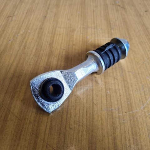 FORD MONDEO I II ŁĄCZNIK STABILIZATORA TYŁ TYLNY FORD MONDEO I II ŁĄCZNIK STABILIZATORA TYŁ TYLNY