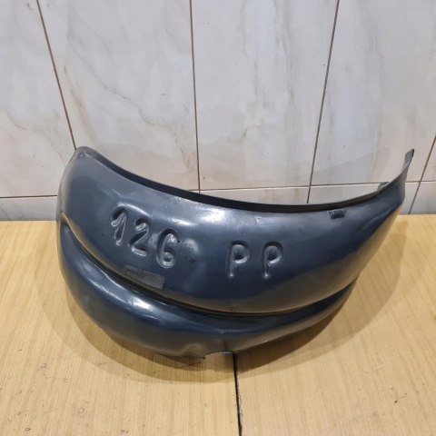 FIAT 126P MALUCH NADKOLE PRAWY PRZÓD PRZEDNIE FIAT 126P MALUCH NADKOLE PRAWY PRZÓD PRZEDNIE