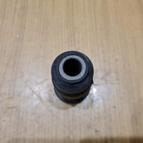FIAT CINQUECENTO PUNTO TULEJA WAHACZA SILENTBLOCK FIAT CINQUECENTO PUNTO TULEJA WAHACZA SILENTBLOCK