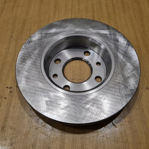 FIAT COUPE SEICENTO MAREA PANDA TARCZA HAMULCOWA PRZÓD KOMPLET HUBBER FIAT COUPE SEICENTO MAREA PANDA TARCZA HAMULCOWA PRZÓD KOMPLET HUBBER